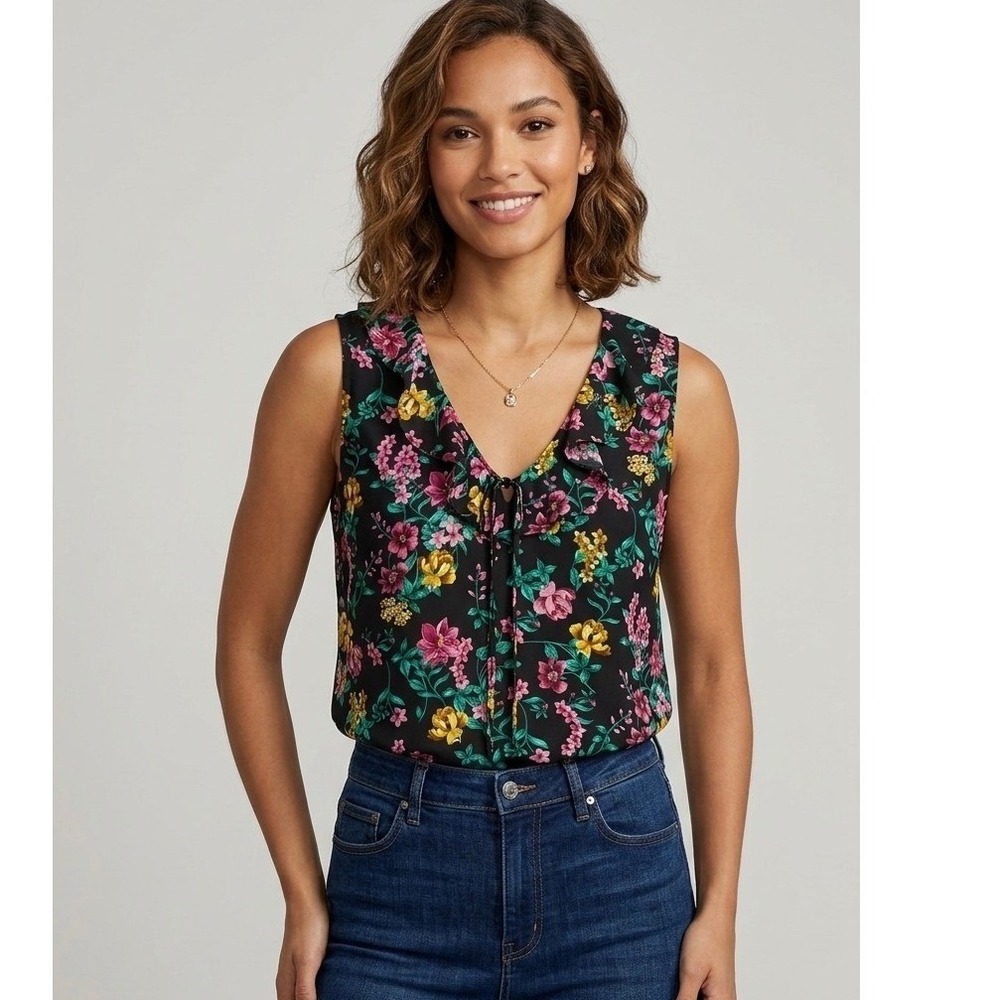 WHBM Floral Blouse Womens Large Black Ruffle V-Neck Sleeveless Tank‎